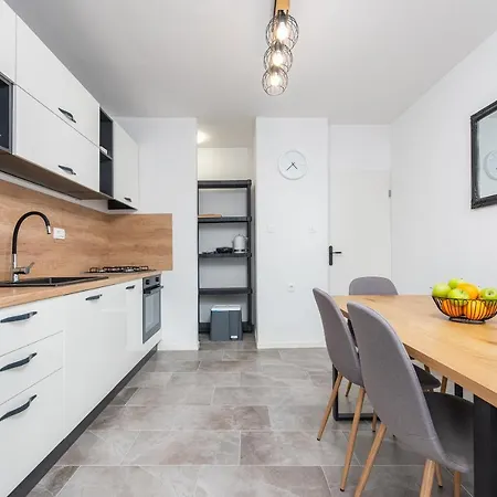 Apartamento 12 O'clock Zadar